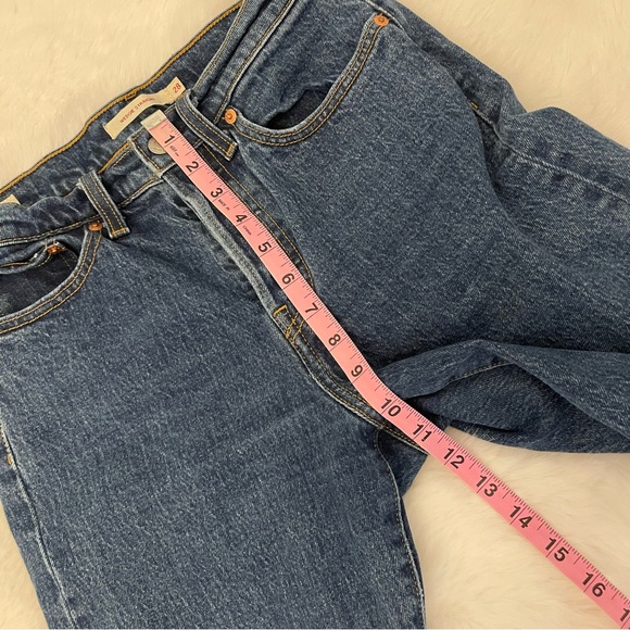 Levi’s Wedgie Straight Cropped Jeans - Picture 13 of 13